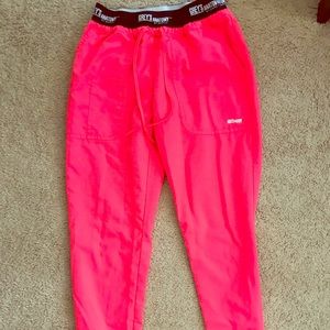 ‼️Grey’s Anatomy Pink Scrubs‼️